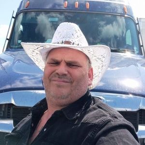 Meet your Posher, Thomas